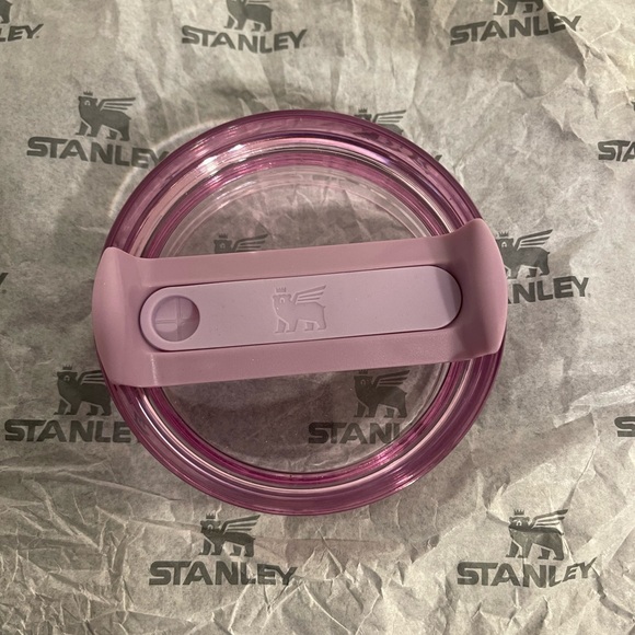 Stanley Lavender Tumbler 40oz - Picture 4 of 9